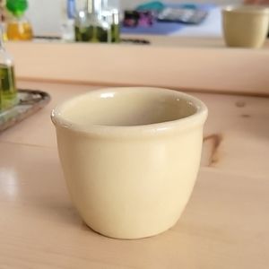 R.R.P. Co Roseville Ohio 10oz. Kitchen Crock